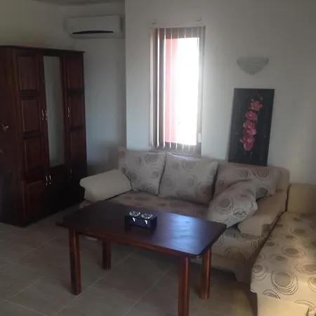 Eleonora Beach بيت ضيافة سفيتي فلاس